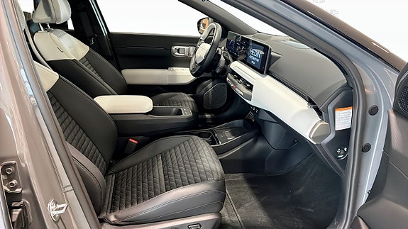 Kia EV4 9 of 13