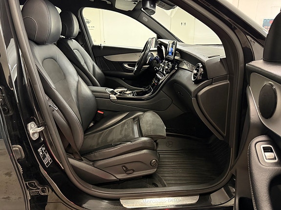 Mercedes-Benz GLC220 d 14 of 30