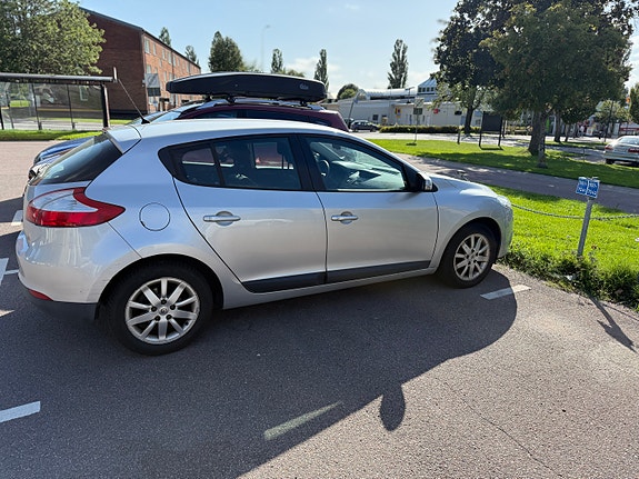 Renault Megane 2 of 5