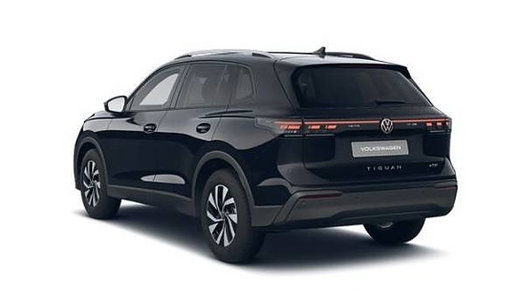 Volkswagen Tiguan 3 of 5