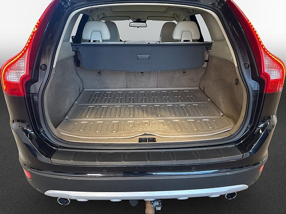 Volvo XC60 11 of 12
