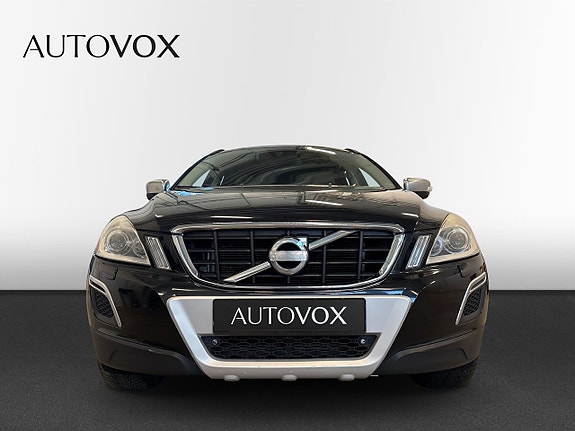Volvo XC60 5 of 12