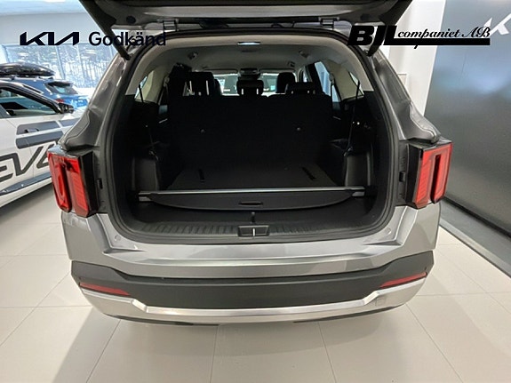 Kia Sorento 14 of 18