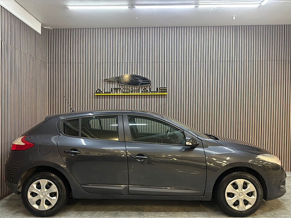 Renault Megane 3 of 5