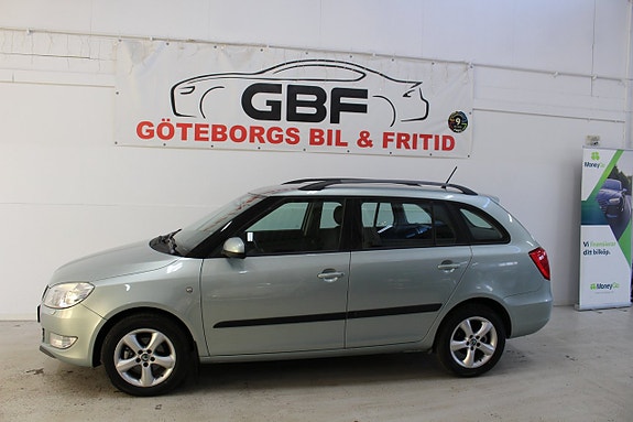 Skoda Fabia 2 of 5