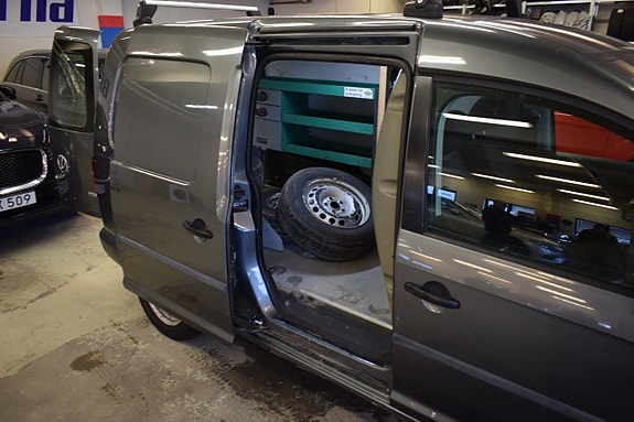 Volkswagen Caddy Maxi 13 of 14