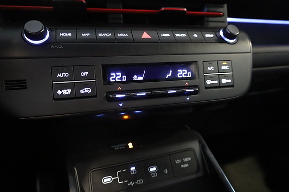 Hyundai Kona 24 of 30
