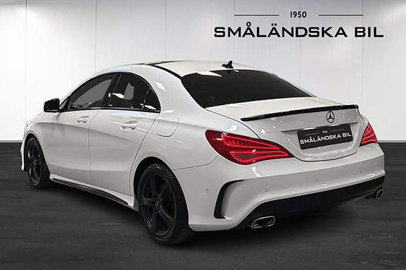 Mercedes-Benz CLA220 3 of 5