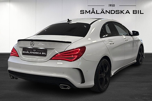 Mercedes-Benz CLA220 4 of 5