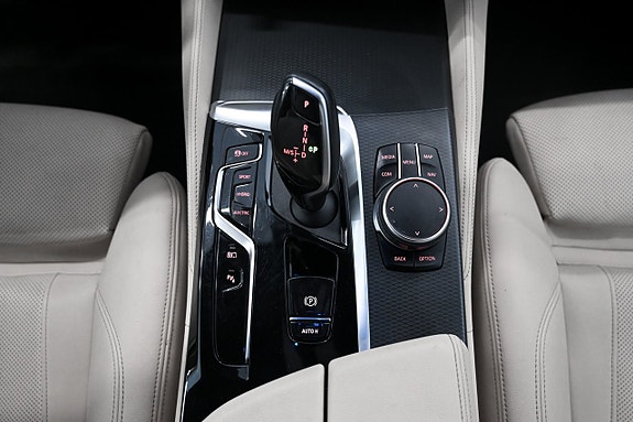 BMW 530e 20 of 24