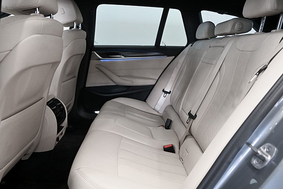 BMW 530e 13 of 24