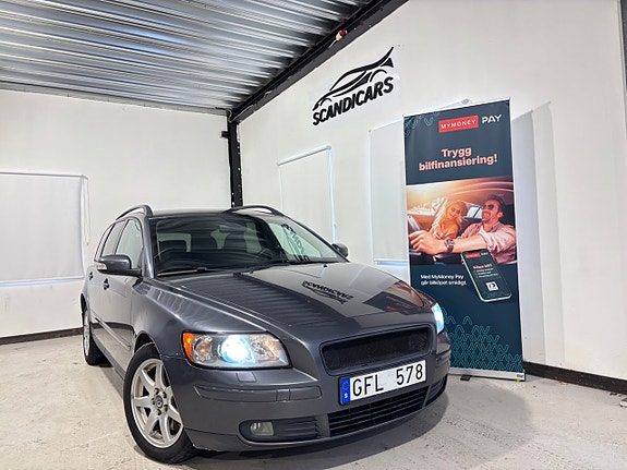 Volvo V50 2 of 20