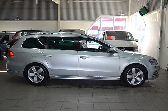 Volkswagen Passat 2 of 5