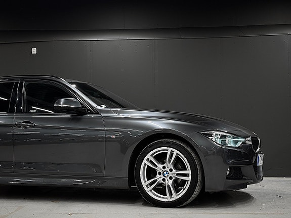 BMW 320 21 of 25