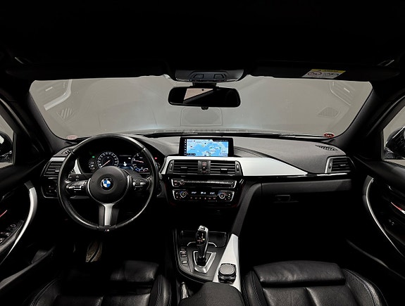 BMW 320 12 of 25