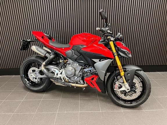 Ducati Streetfighter V2S