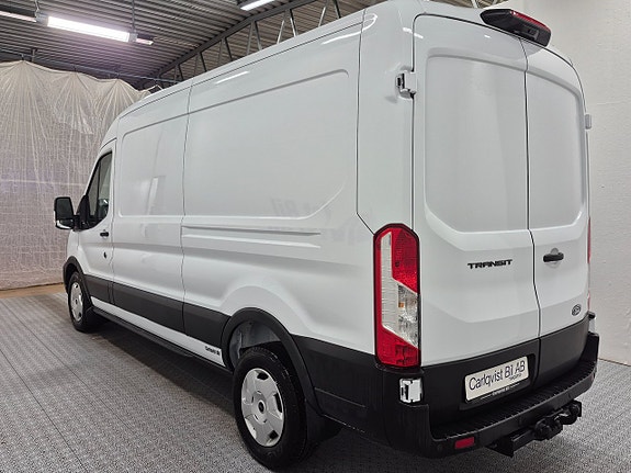 Ford Transit 2 of 5