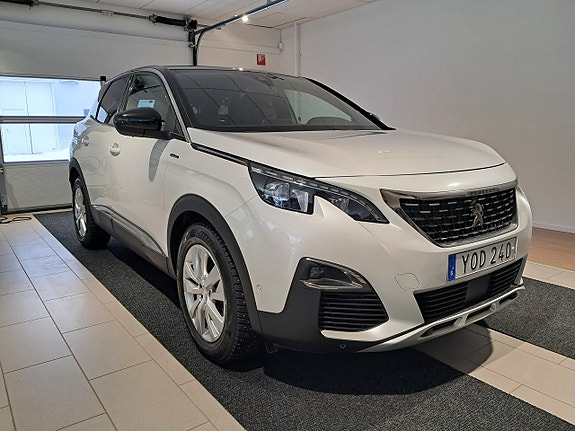 Peugeot 3008 3 of 5