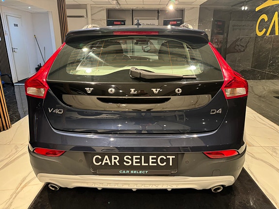 Volvo V40 Cross Country 4 of 20