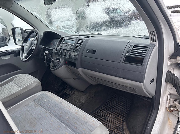 Volkswagen Transporter 15 of 27