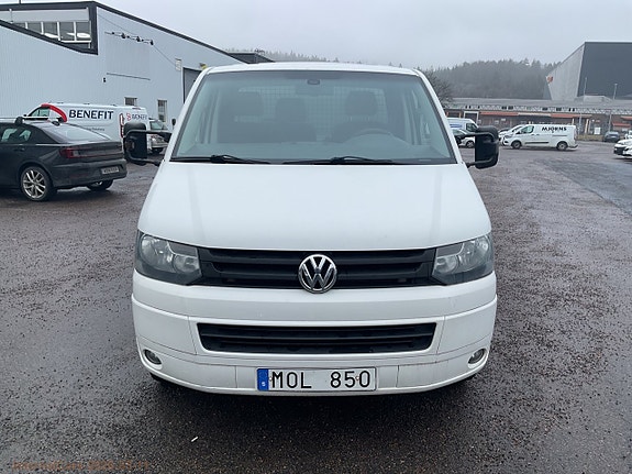Volkswagen Transporter 2 of 5