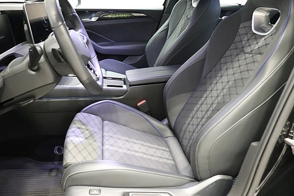 Volkswagen Passat 7 of 13
