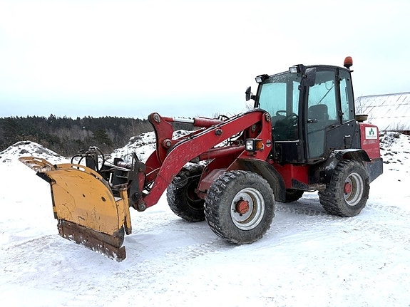 Traktor Schäffer 5060 ZL med vikplog & skopa
