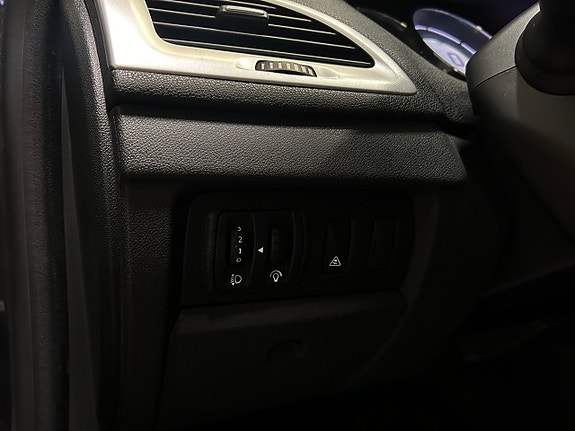 Renault Megane 16 of 23