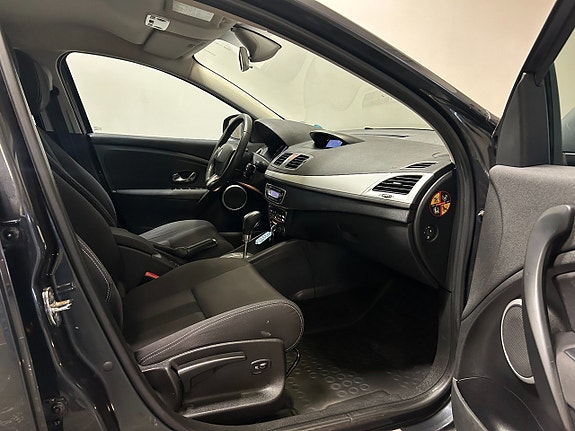 Renault Megane 12 of 23