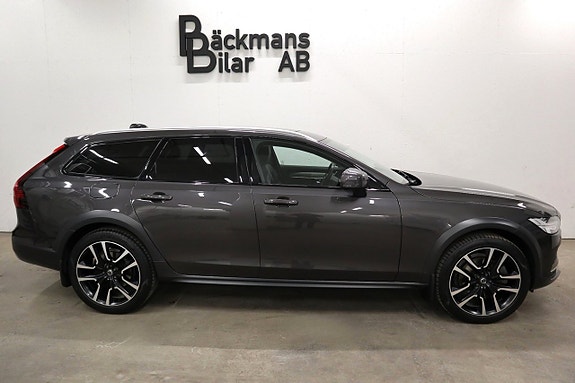 Volvo V90 Cross Country