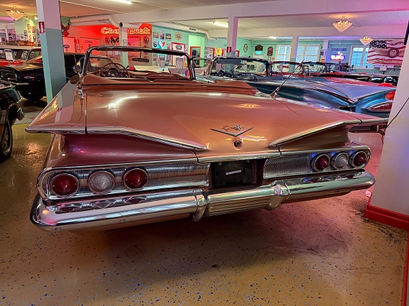 Chevrolet Impala 11 of 30
