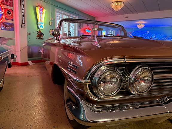 Chevrolet Impala 7 of 30