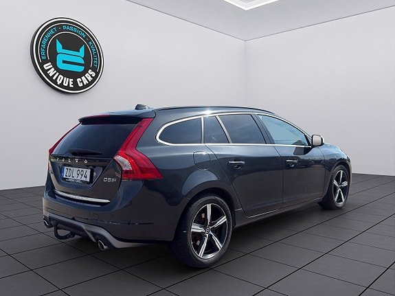 Volvo V60 3 of 5