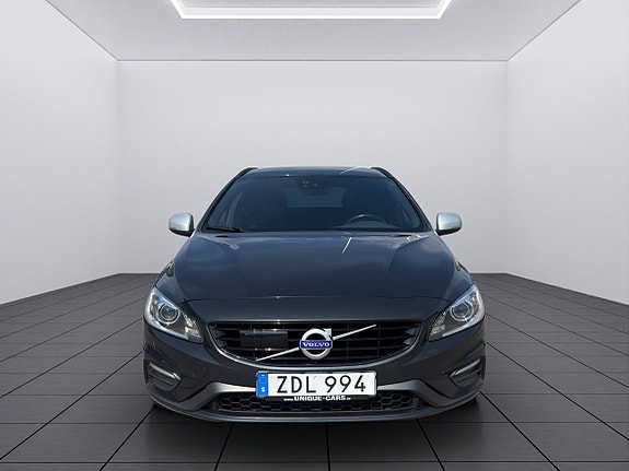 Volvo V60 9 of 27
