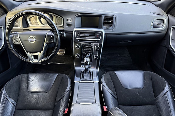 Volvo V60 14 of 27