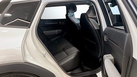 Kia EV4 5 of 8
