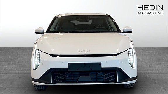 Kia EV4 8 of 8