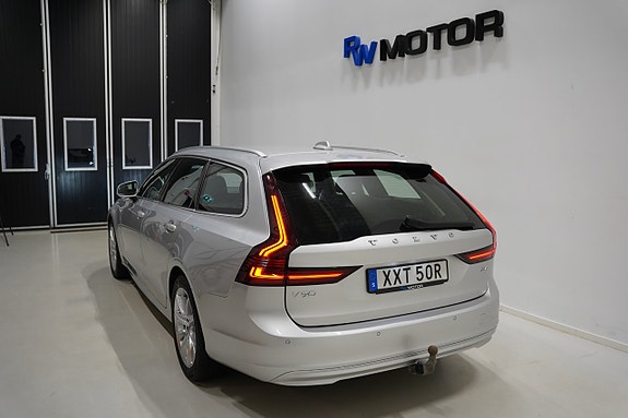 Volvo V90 4 of 22