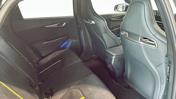 Kia EV6 10 of 13