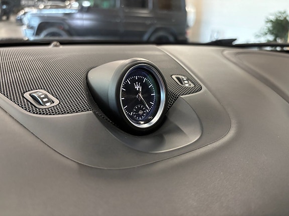 Maserati Levante 17 of 24