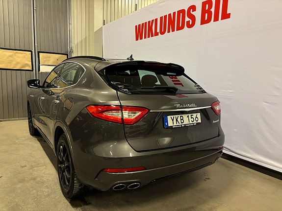 Maserati Levante 3 of 5