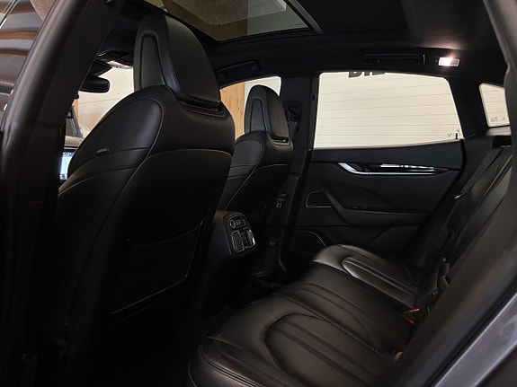 Maserati Levante 20 of 24