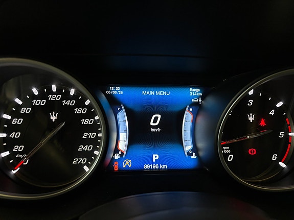Maserati Levante 11 of 24
