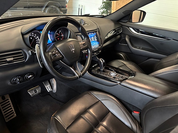 Maserati Levante 6 of 24