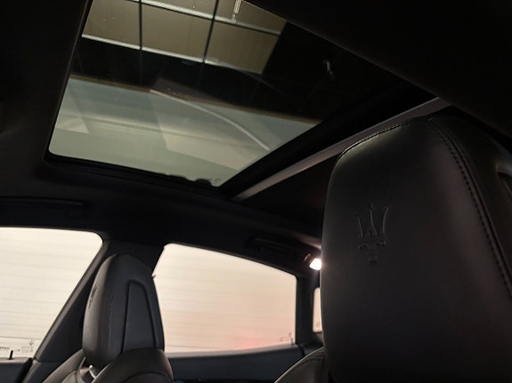 Maserati Levante 9 of 24