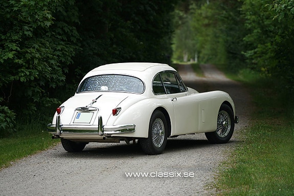 Jaguar XK150 3 of 5