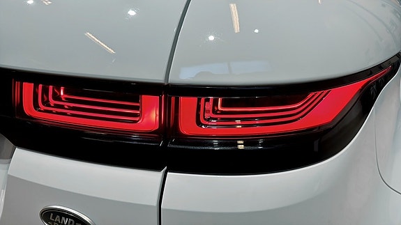 Land Rover Range Rover Evoque 7 of 22