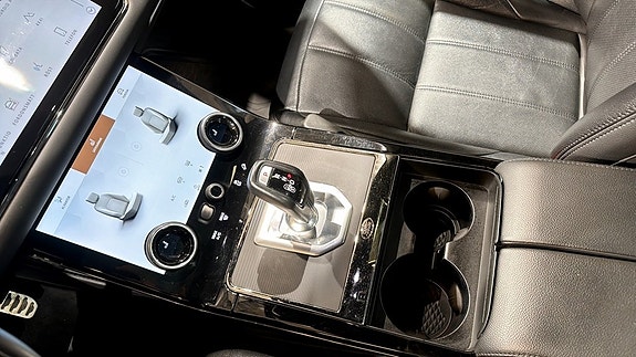 Land Rover Range Rover Evoque 16 of 22