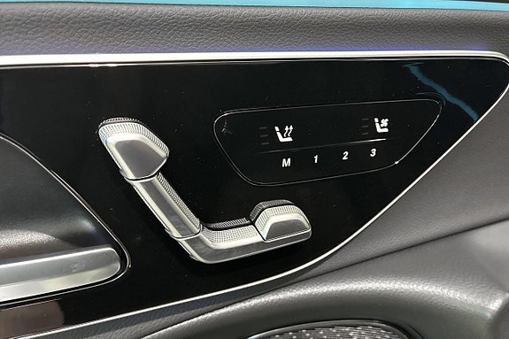 Mercedes-Benz E400 e 12 of 12