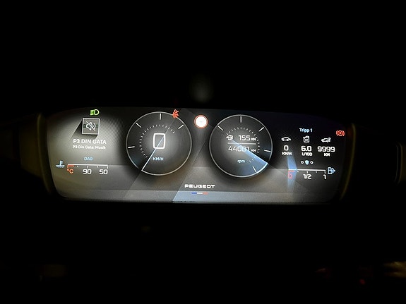 Peugeot 308 8 of 15
